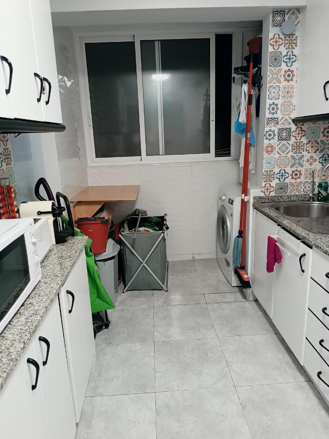 Habitaciones2 Renfe Alicante Bagian luar foto